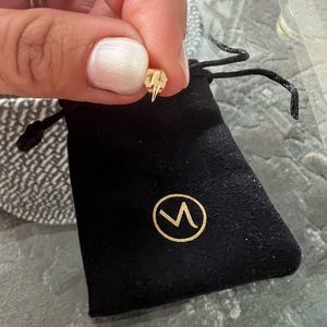 Mejuri single 14 k gold Lightning bolt stud